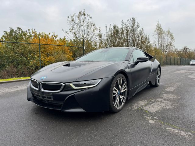 BMW i8 Protonic Edition