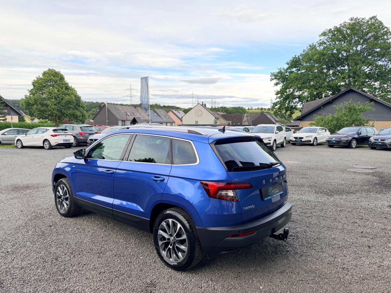 Skoda Karoq Drive 125 4x4 DSG Navi AHK ACC PDC LED SHZ