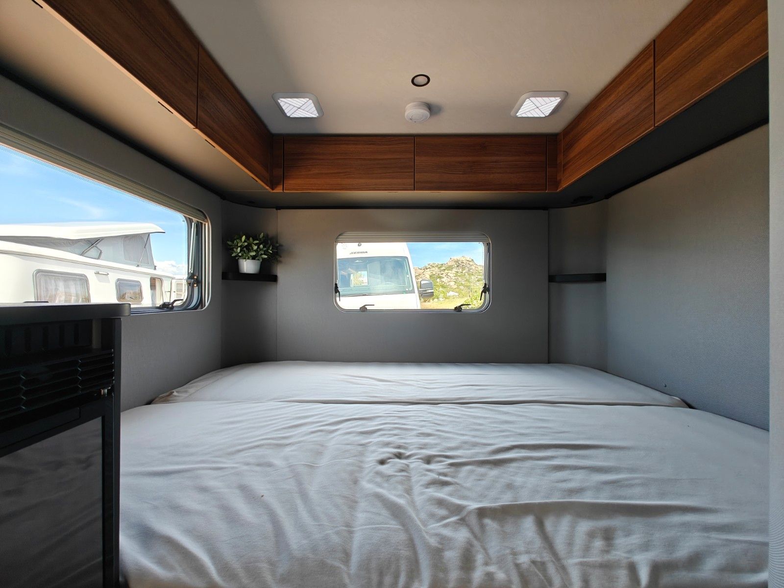 Fahrzeugabbildung HYMER / ERIBA / HYMERCAR Feeling 425 2026
