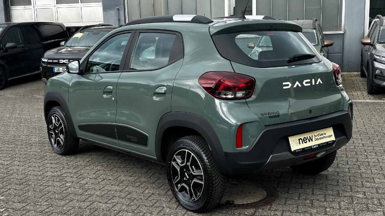 Fahrzeugabbildung Dacia Spring Essential 45