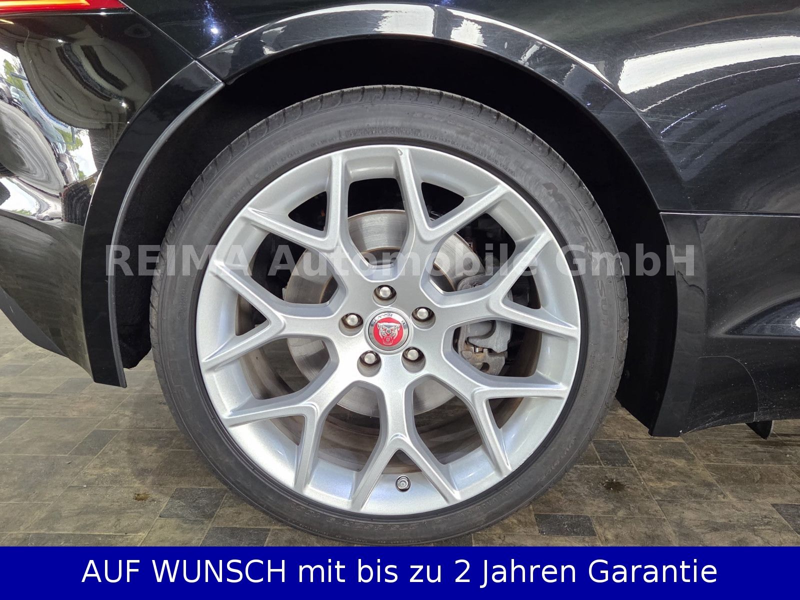 Fahrzeugabbildung Jaguar F-Type 3,0i V6 Cabrio, Klappenauspuff, Meridian