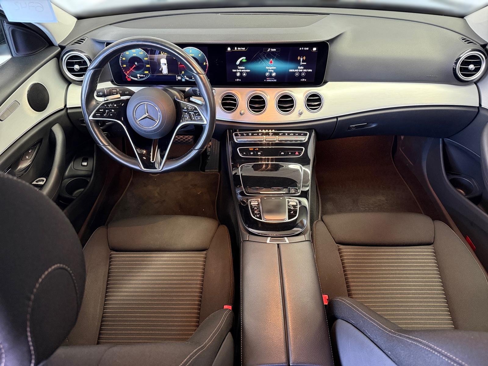 Mercedes-Benz E 220 T-Modell*LED-high*Navi*Kamera*AHK*Tempo*