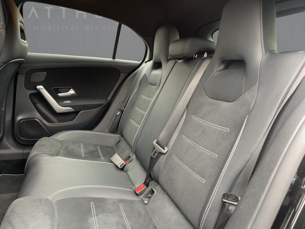 Fahrzeugabbildung Mercedes-Benz A 250 e AMG/Night/Kamera/LED/18''