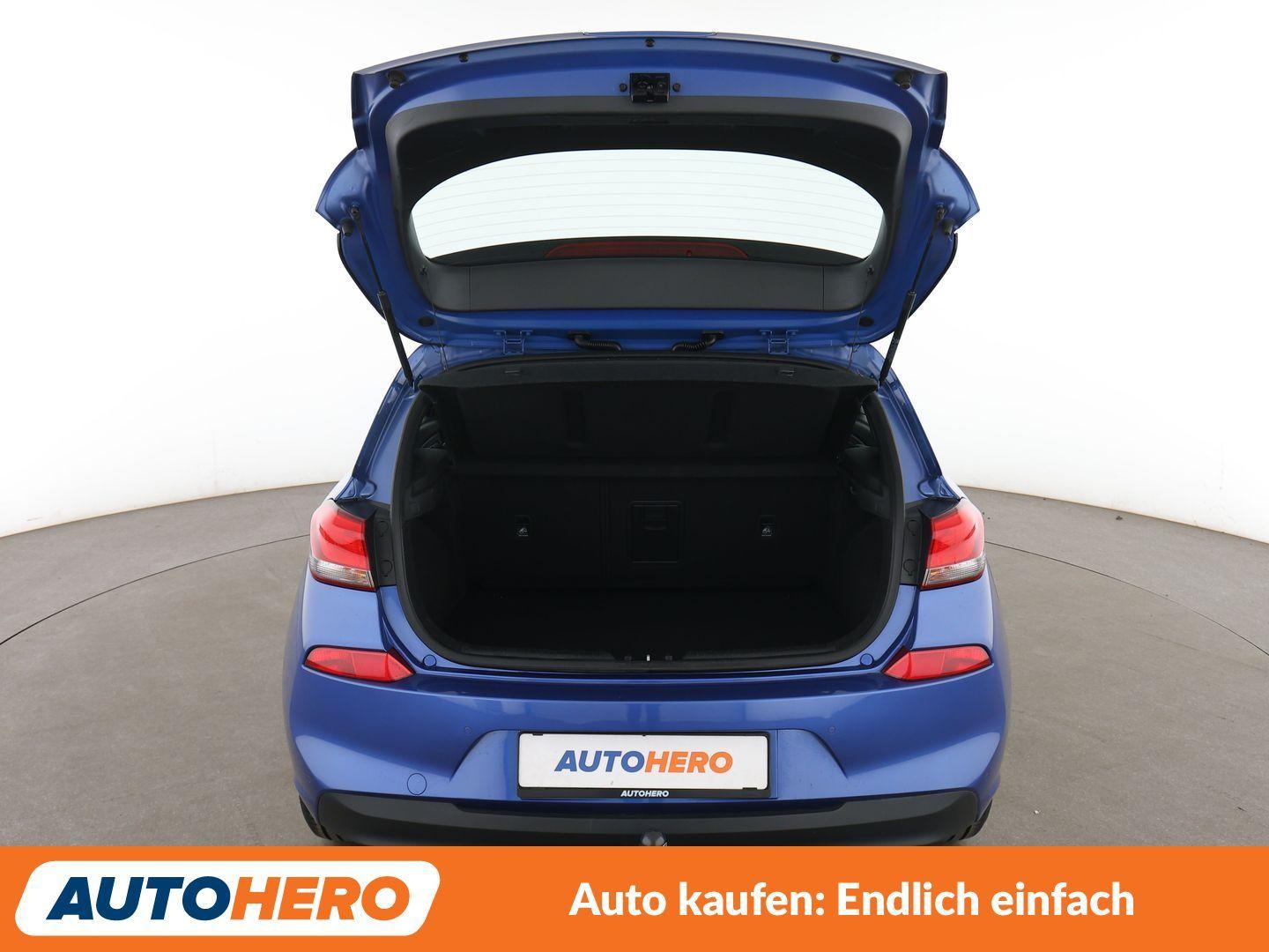 Hyundai i30 1.6 CRDi Trend*TEMPO*CAM*PDC*SHZ*KLIMA*