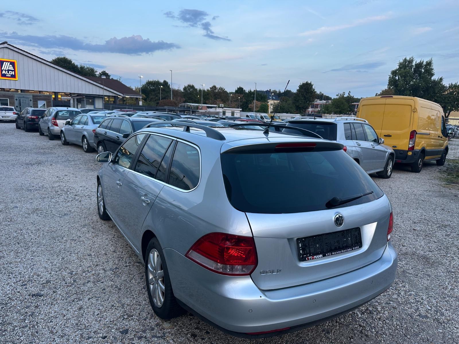 Volkswagen Golf 2008 — engine 1.595 cm³, 102 HP (75kW)