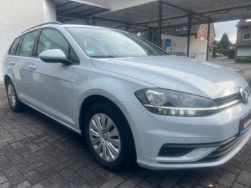 Volkswagen Golf - 5