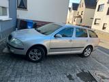 Skoda Octavia Kombi 1.9 TDI Automatik - Skoda Octavia mit Diesel-Antrieb: Kombi, Automatik, 1.9