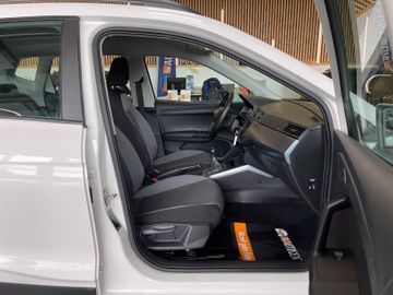 Seat Arona 1.6 TDI Style *AHK*SHZ*PDC*2.HAND*