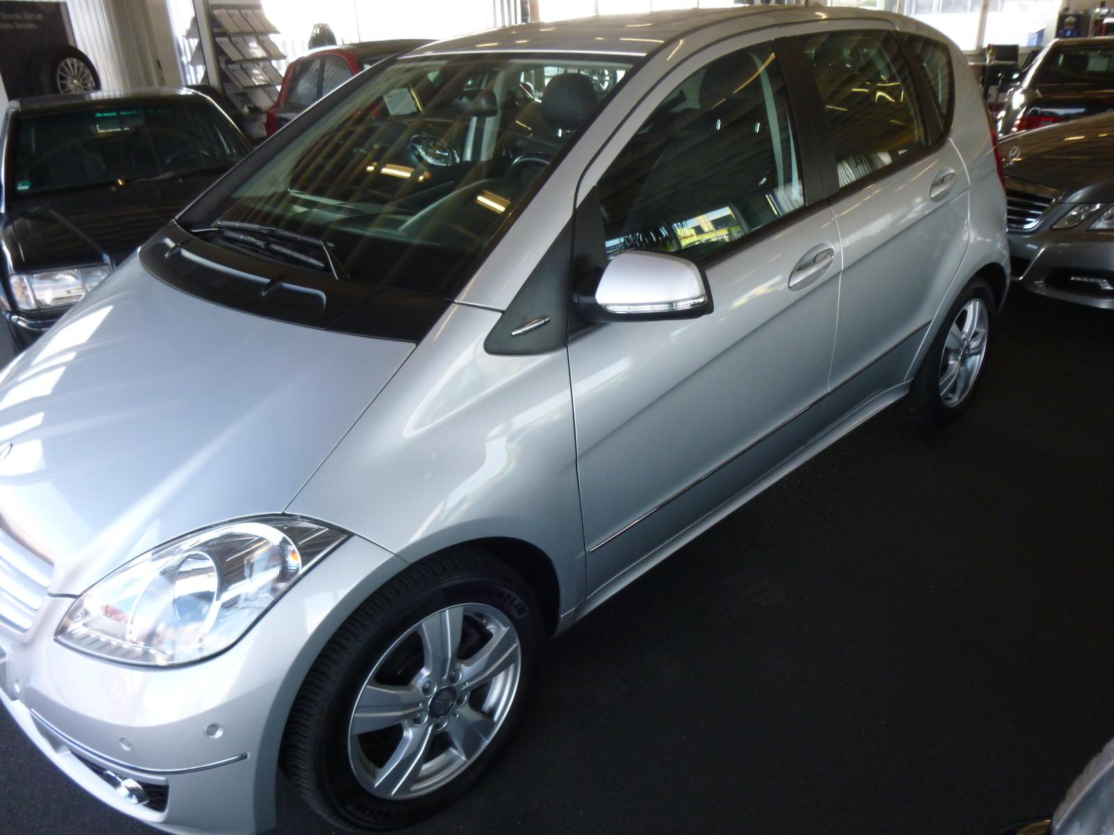 Mercedes-Benz A 180,Klima,Navigation,PTS,Sitzheizung,Schiebeda