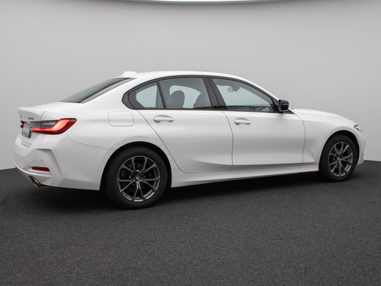 Fahrzeugabbildung BMW 320i xD DAB CockPit+ PDC DrivingAssit AHK Sport