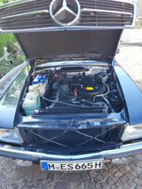 Mercedes-Benz SL 300             Motor bei 92.000 km überholt! - Mercedes-Benz SL aus dem Jahr 1986