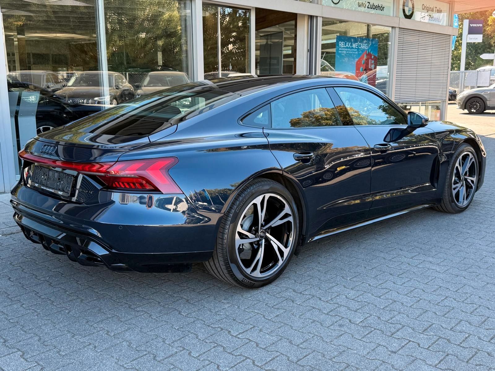 Fahrzeugabbildung Audi e-tron GT RS Quatt BLACK EDIT+PANO+MATR+B&O+KAM+