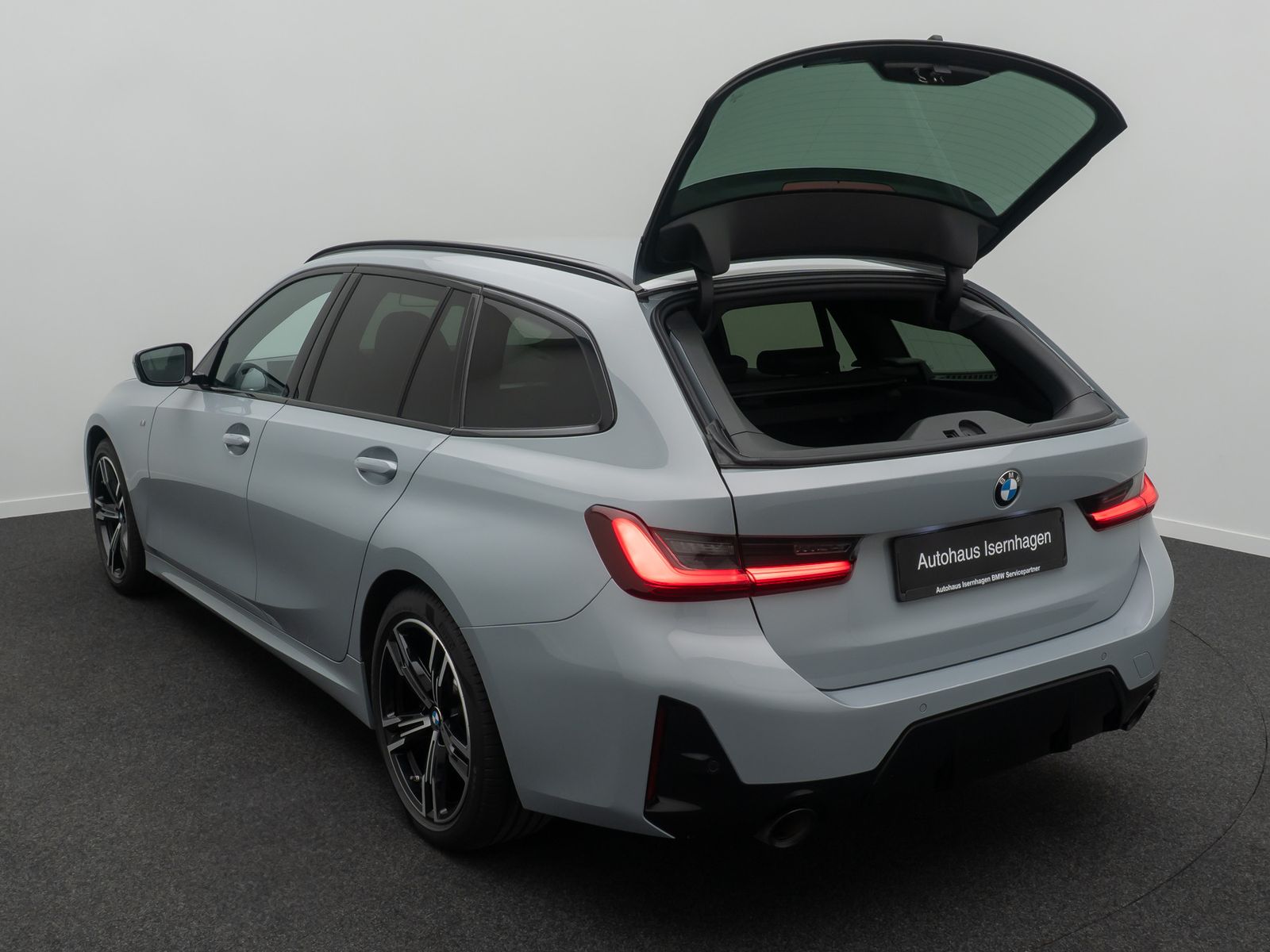 Fahrzeugabbildung BMW 330i xD M Sport DAB H/K Lenkradheizung 18Zoll