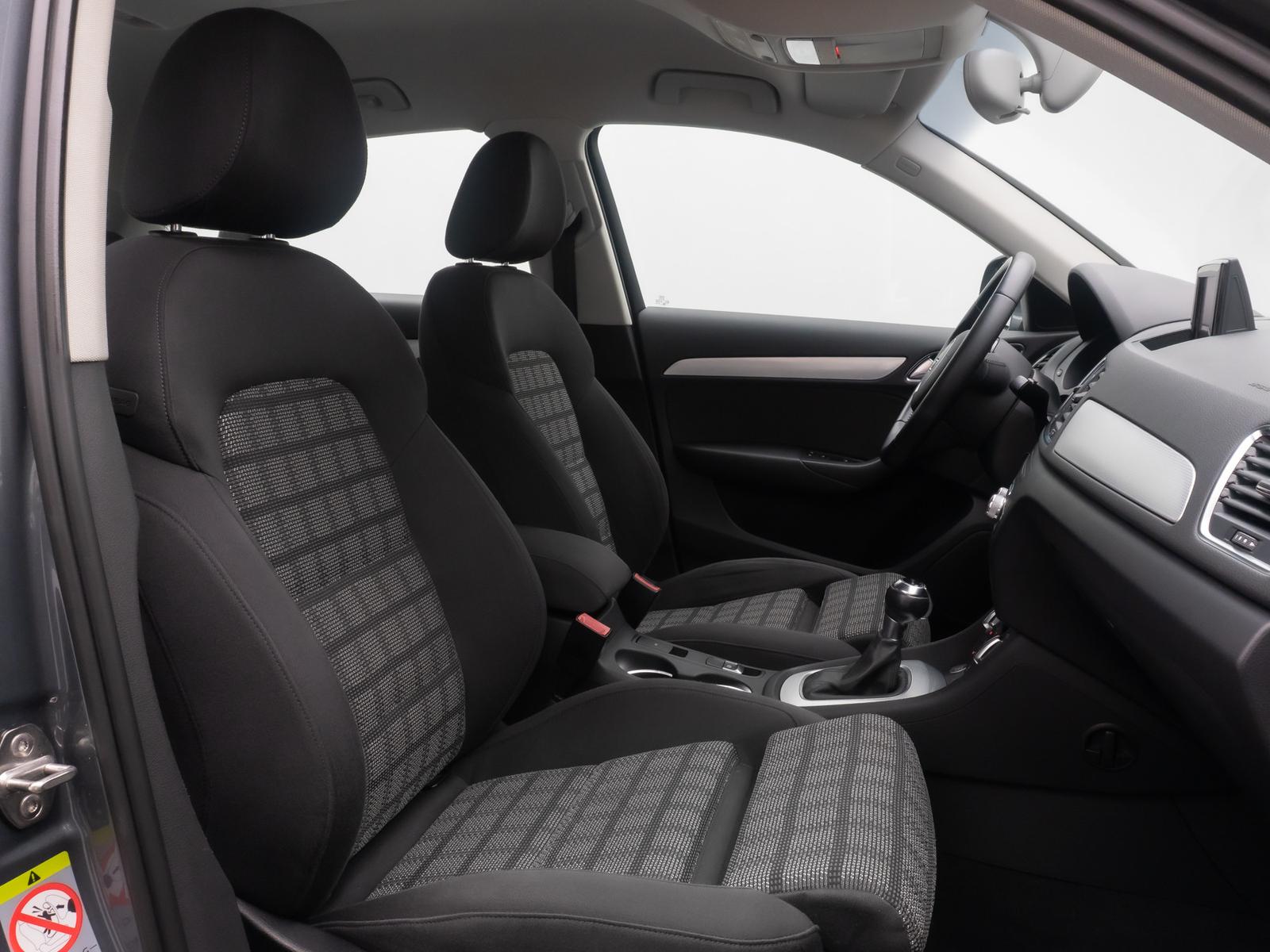 Audi Q3 1.4 S Line Tempomat PDC BiXenon Sportsitz 18"