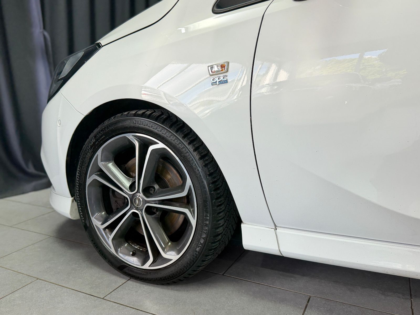 Fahrzeugabbildung Opel Corsa E Color Edition ecoFlex |KLIMA|NAVI|PDC