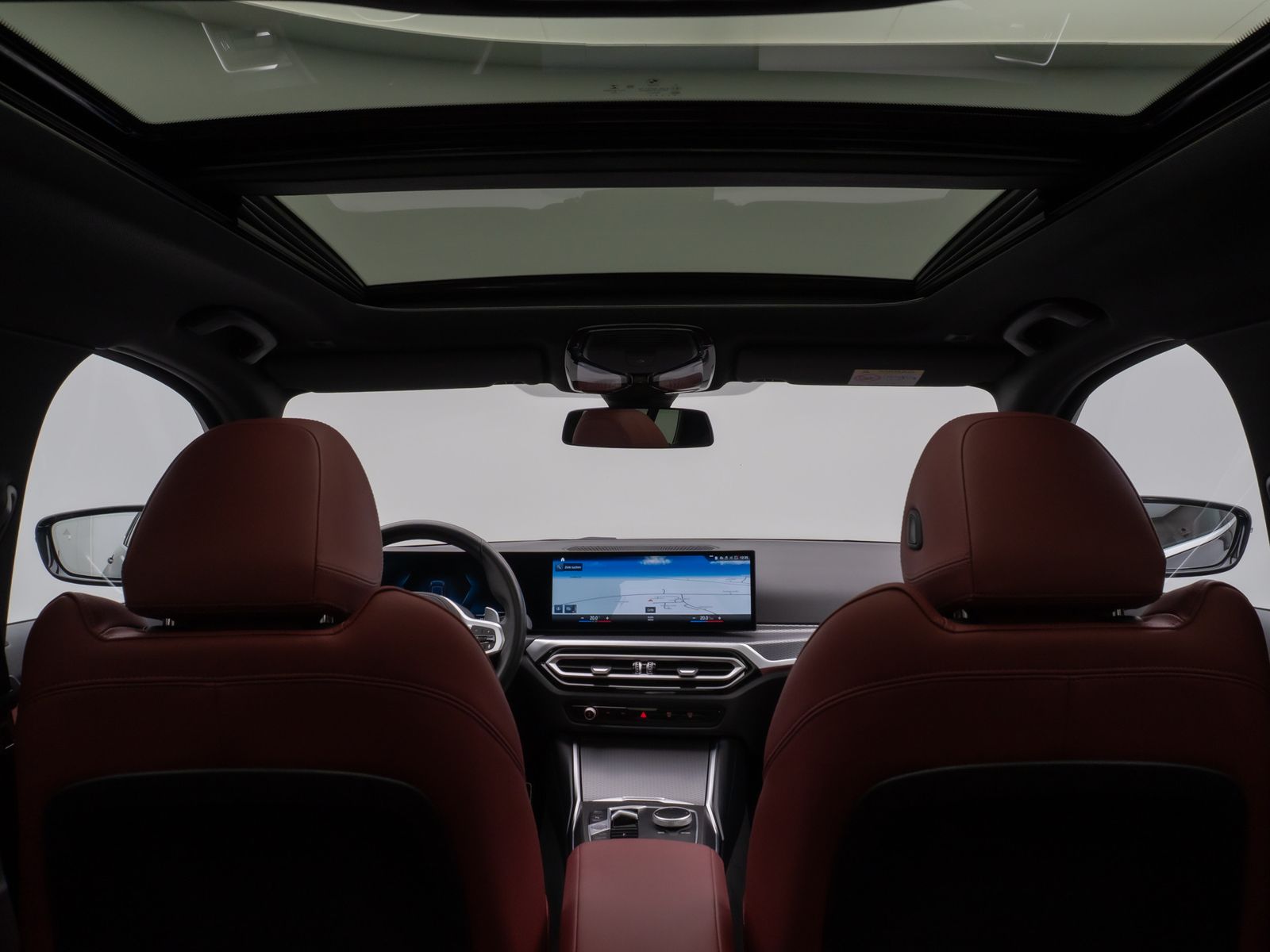 Fahrzeugabbildung BMW 330i M Sport Panorama Kamera DAB H/K DrivAssist