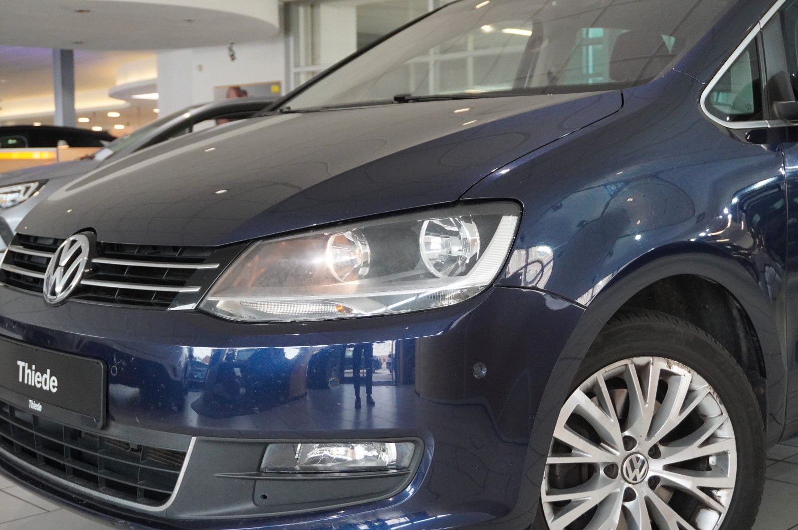 Fahrzeugabbildung Volkswagen Sharan 1.4 TSI STYLE 7-SITZE NAVI/PANO./SPORT/SH