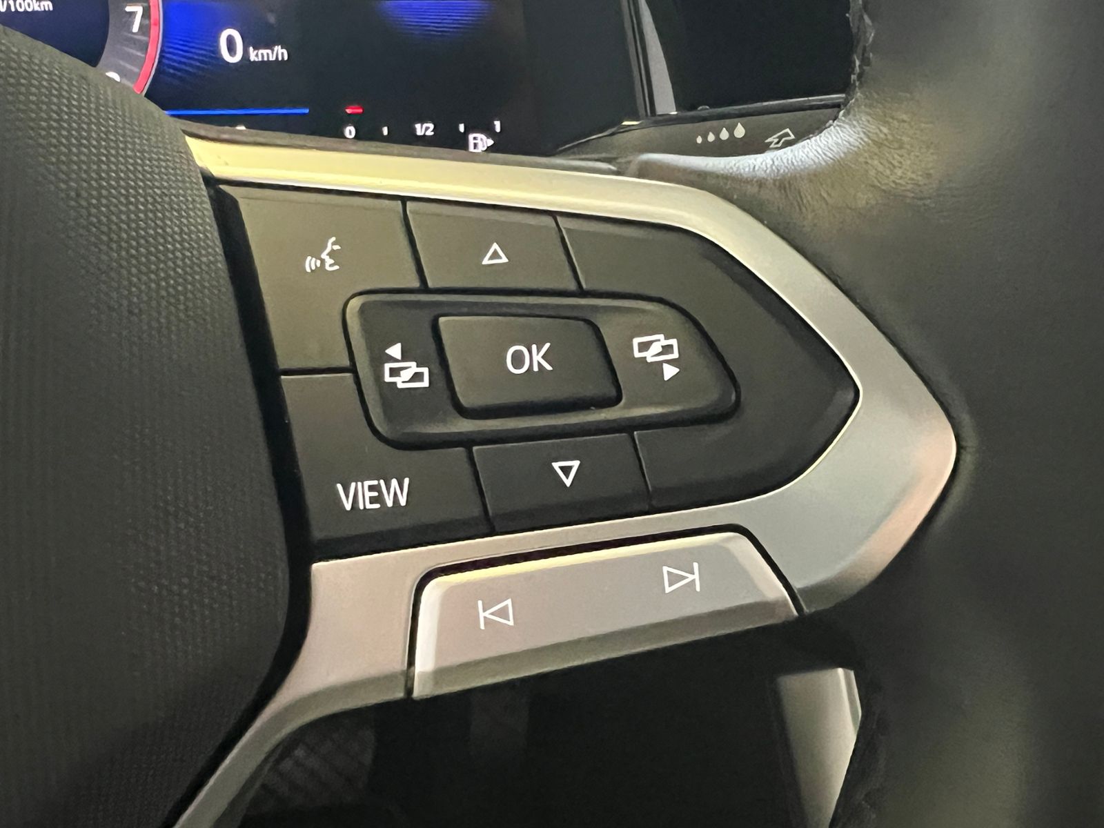 Fahrzeugabbildung Volkswagen Taigo Life 1.0 TSI DSG *IQ.Light, R2D, Kamera, 1