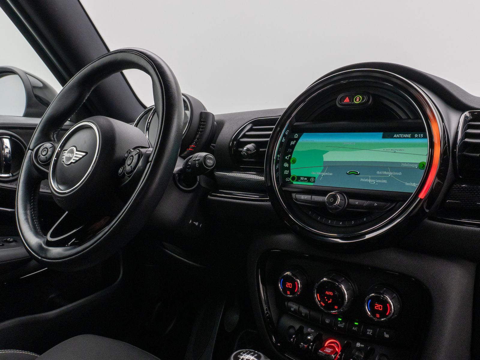 Fahrzeugabbildung MINI Cooper S Clubman Navi Sitzhz Tempomat 8Fach PDCh