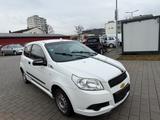 Chevrolet Aveo Schrägheck Basis*KLIMA - Chevrolet Aveo mit 3 Türen
