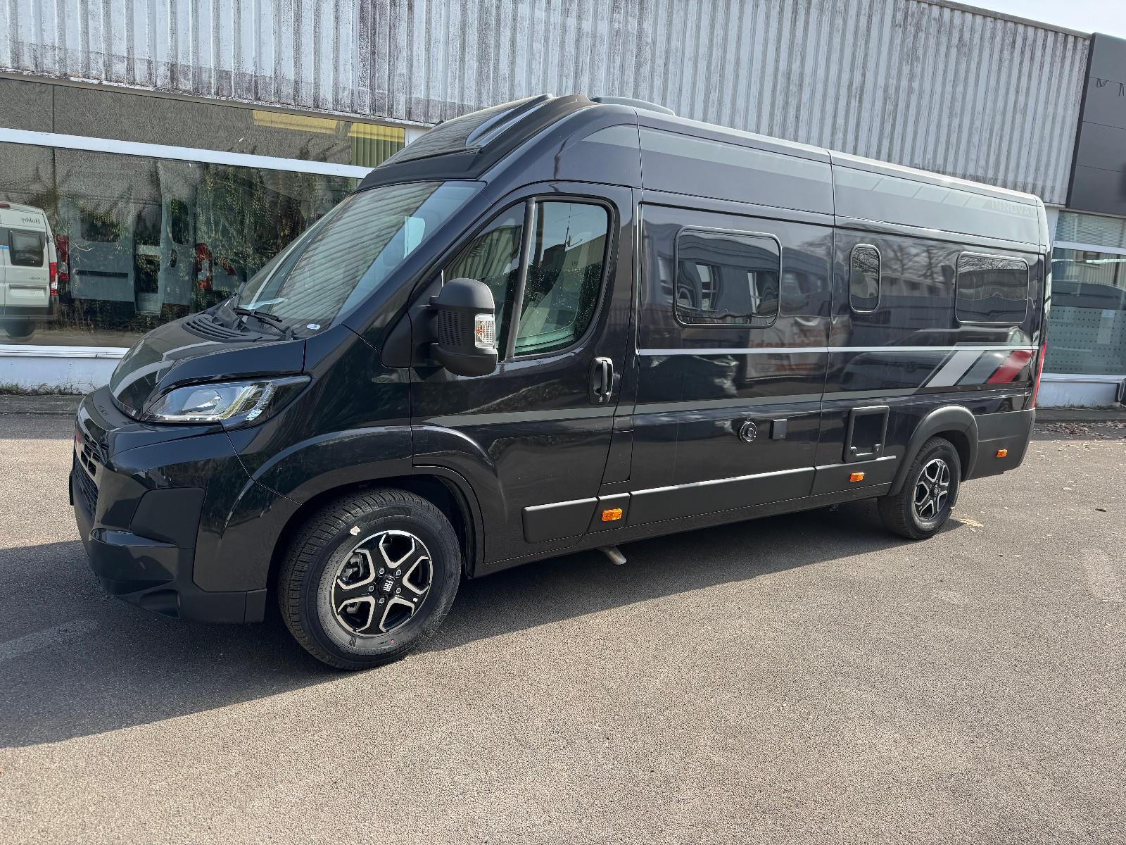 LMC Innovan 640 Längsbetten