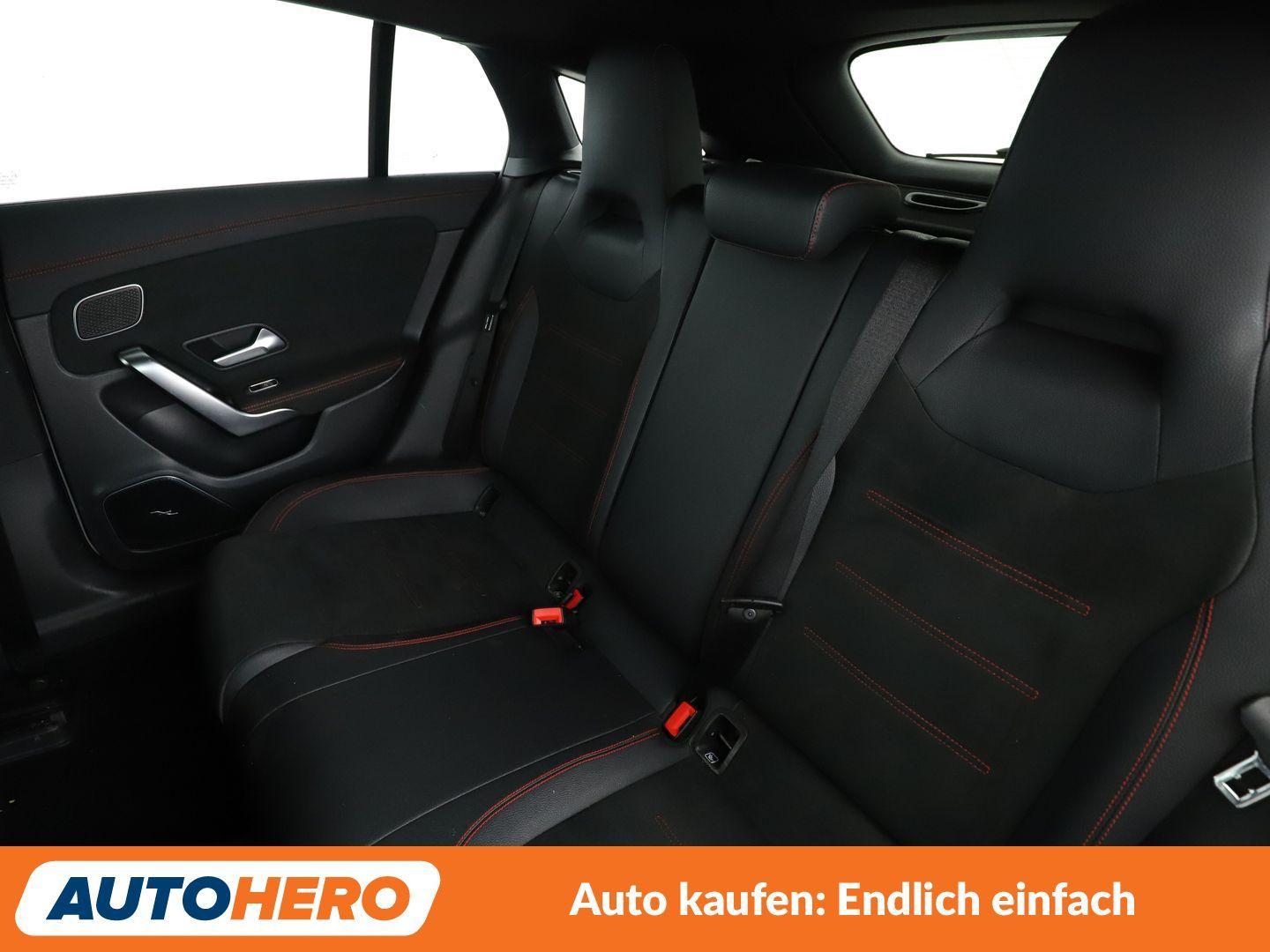 Mercedes-Benz CLA CLA-Klasse CLA 200 Shooting Brake AMG Line Aut., миниатюра 13