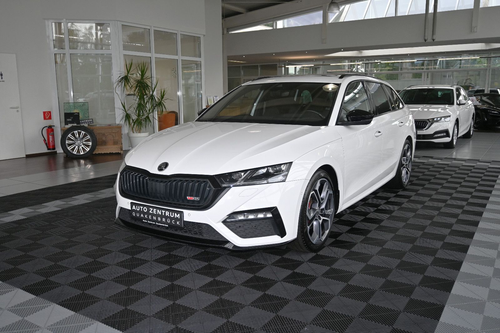 Skoda Octavia Combi 2.0 RS Pano LED Navi Cam Virtual imagem 3