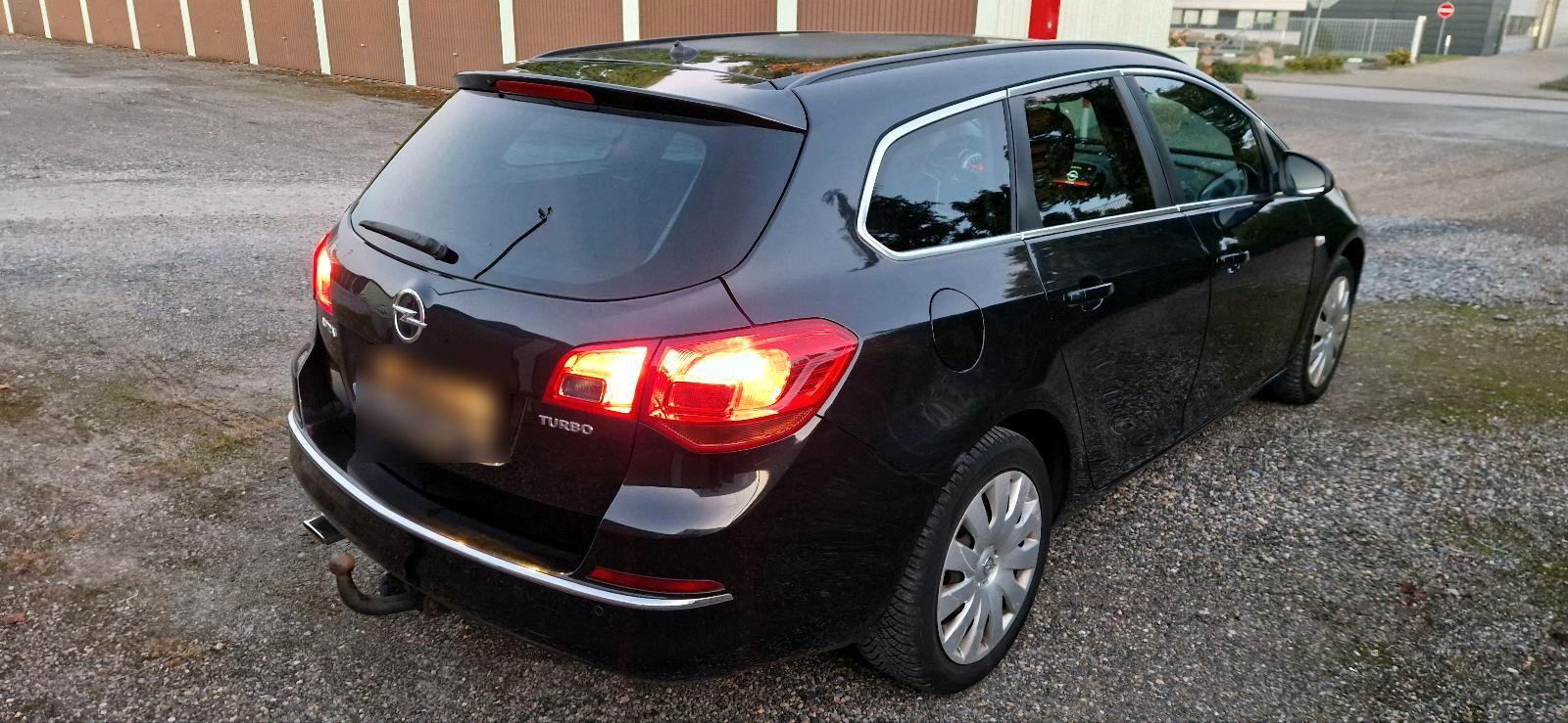 Opel Astra 2015 — photo 7