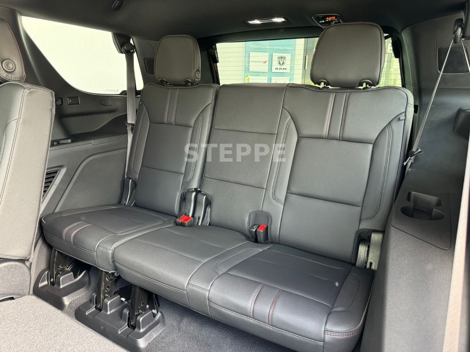 Chevrolet Tahoe 5,3 V8 AWD RST AHK  22Alu