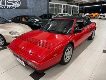 1989 Ferrari MONDIAL 照片 1