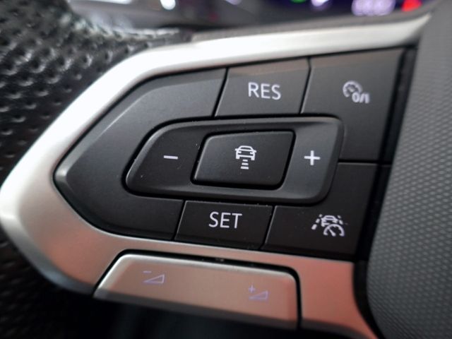 Fahrzeugabbildung Volkswagen Passat Variant GTE 1.4 TSI DSG | LED AHK RFK ACC