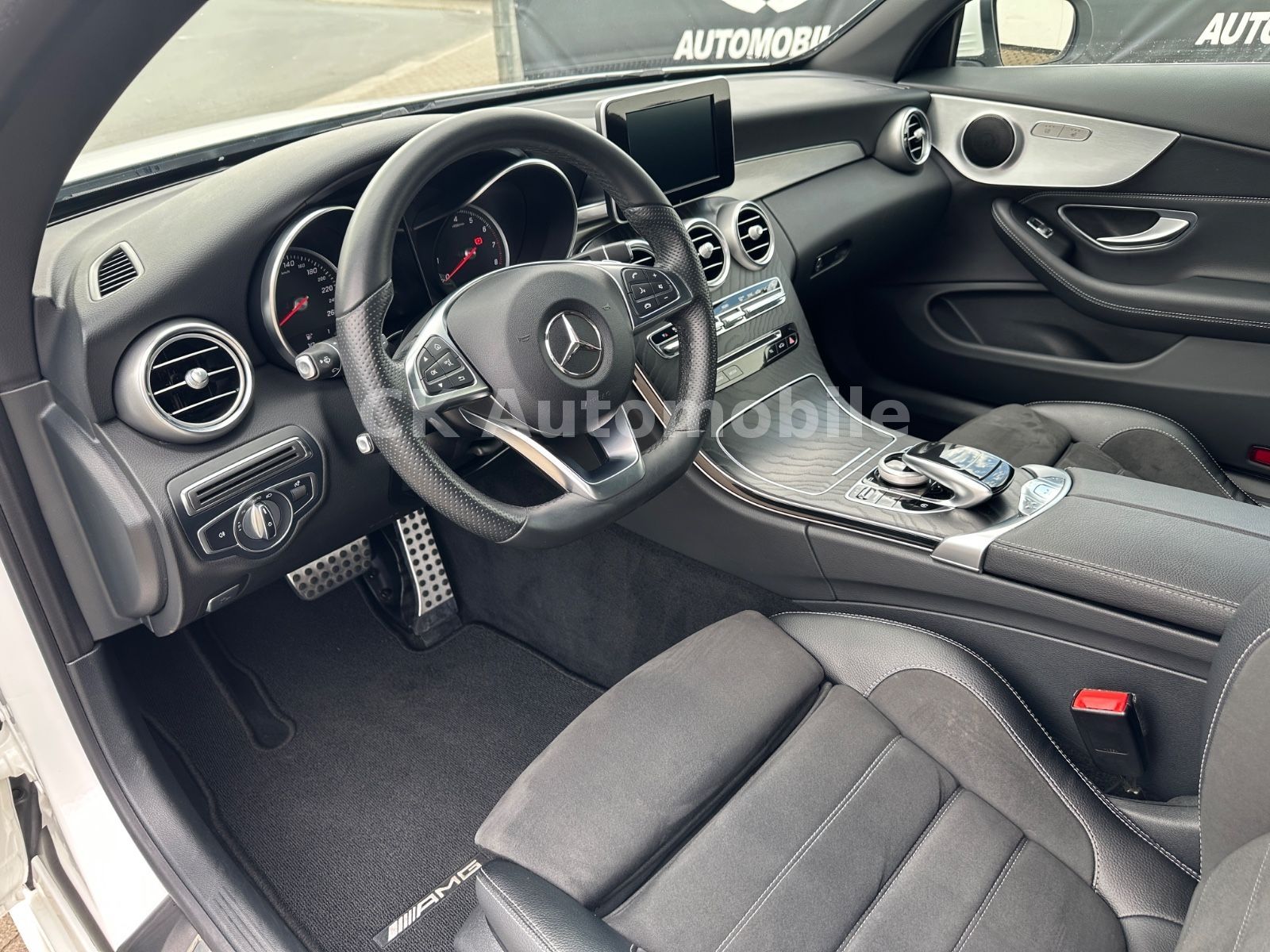 Fahrzeugabbildung Mercedes-Benz C200 Cabrio AMG-Line/Navi/ILS LED/Tempomat