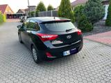 Hyundai i30 blue 1.4 - - Hyundai i30 in Oldenburg
