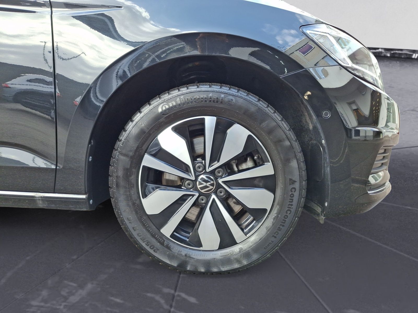 Volkswagen Touran - Bild 24