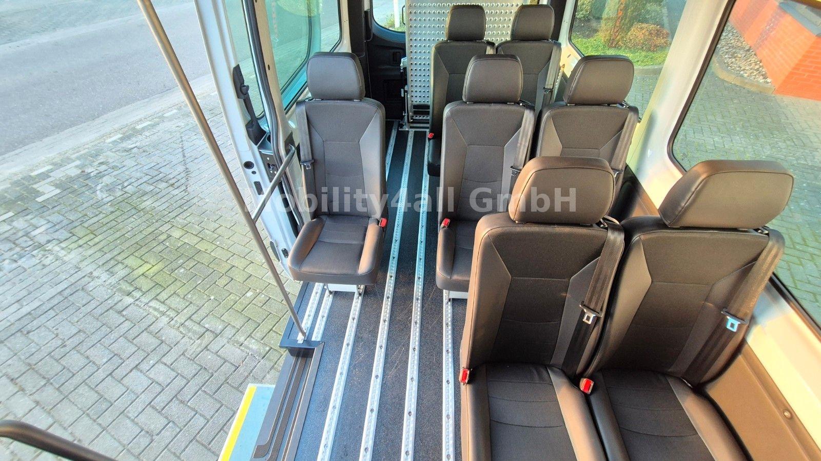 Mercedes-Benz Rollstuhltransporter 8-sitze / e-lift / e-Stufe