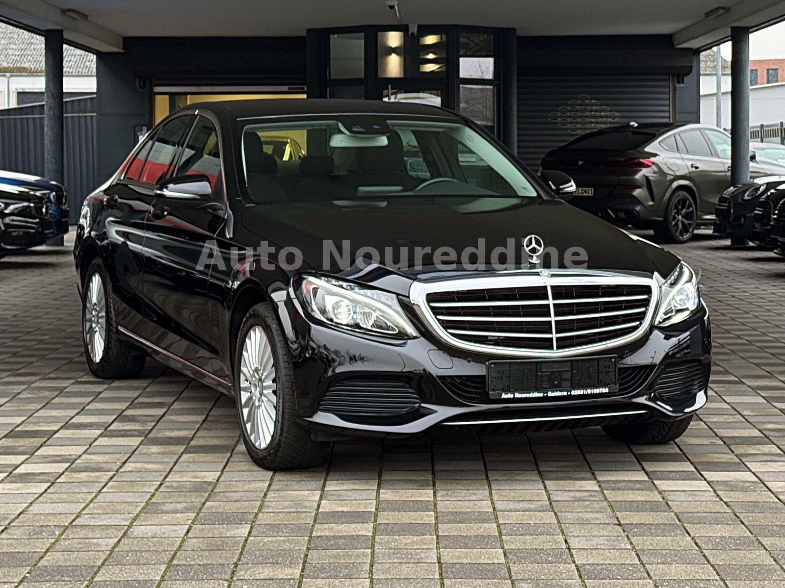 Mercedes-Benz C 180 Limousine CGI Automatik*Leder*Navi*LED*PTS