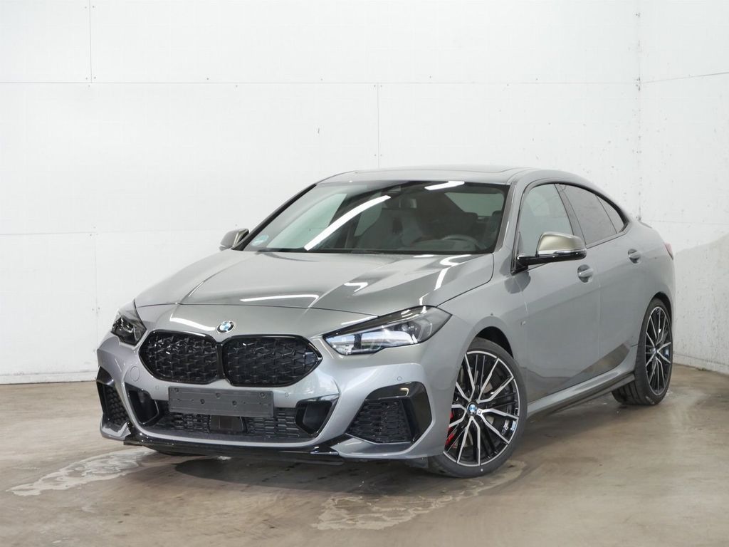 2025 BMW M235