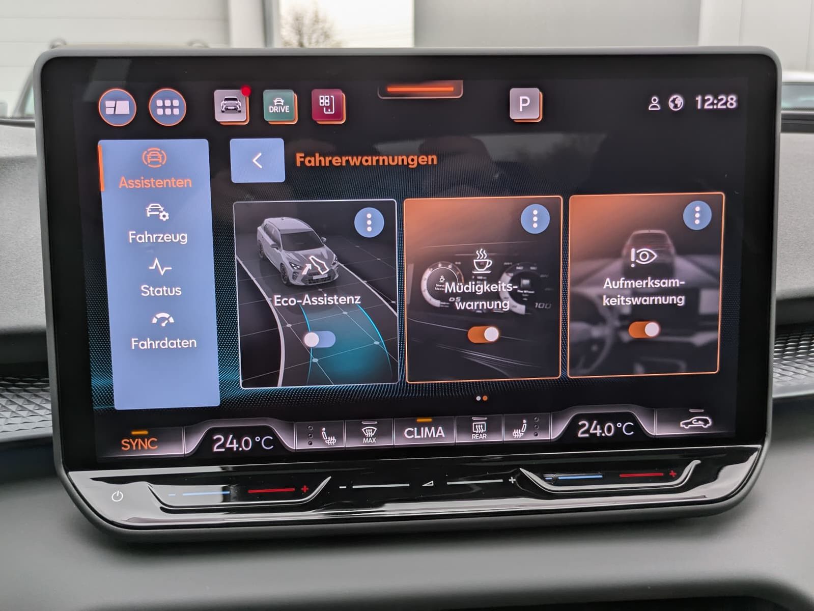 Fahrzeugabbildung CUPRA Terramar 2.0 TSI 4D VZ HUD*MATRIX*PANO*DCC*20"