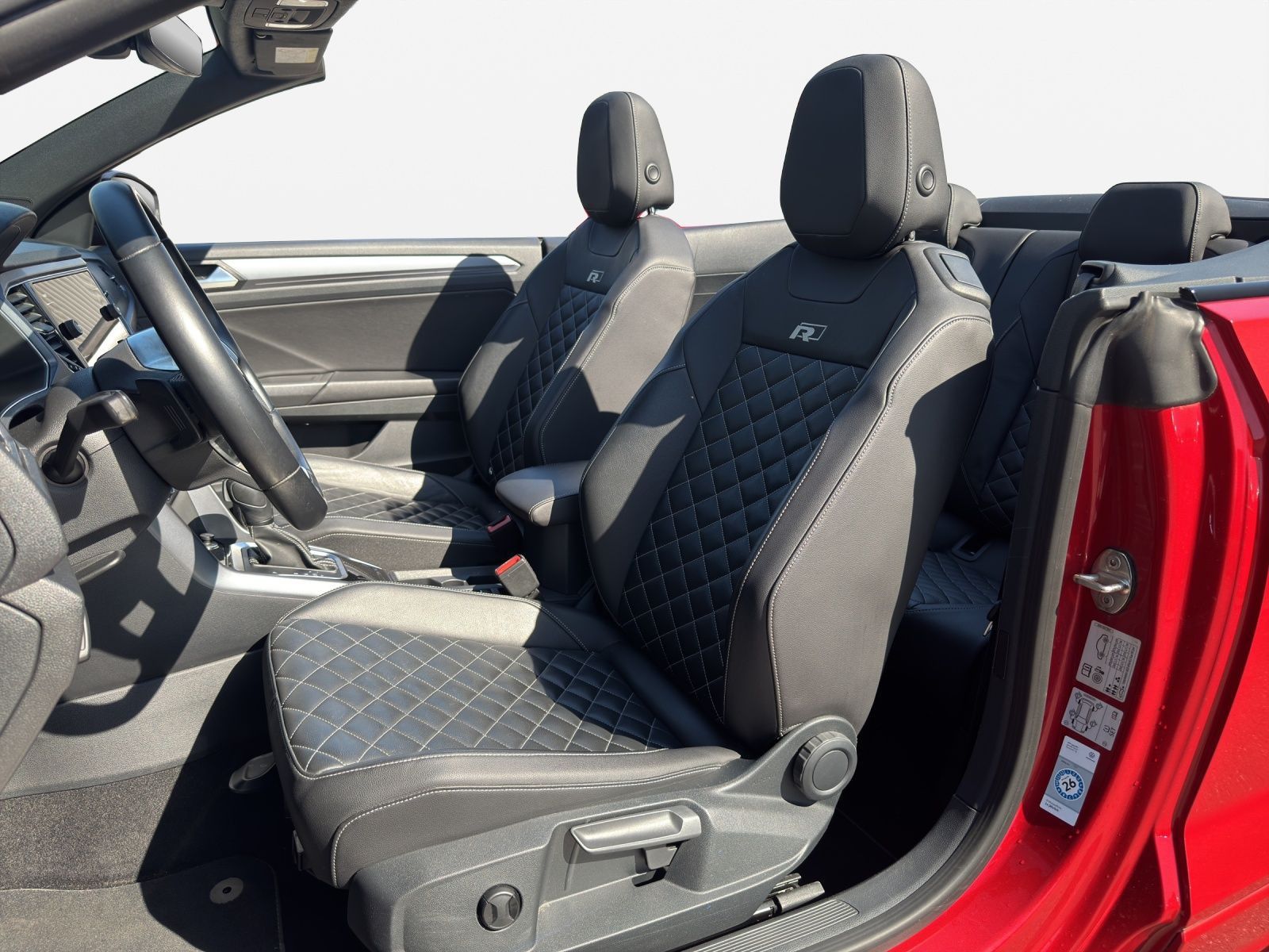 Volkswagen T-Roc - Bild 12