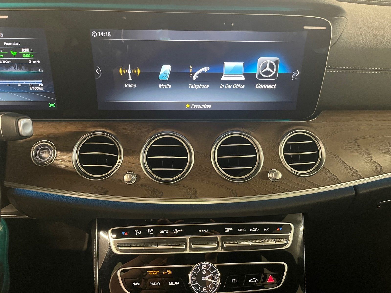 Fahrzeugabbildung Mercedes-Benz E 200 Exclusive Widescreen*Distronic*Multibeam*