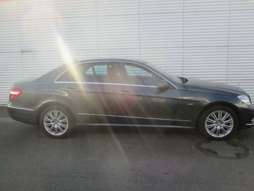 Mercedes E 300 - 7