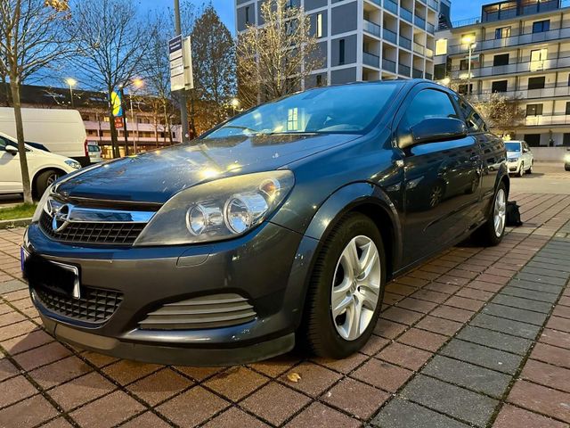 Opel astra GTC