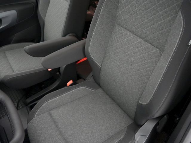 Combo-e Life FACELIFT GS 50kWH+NAVI+RÜCKFAHRKAME