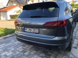 Volkswagen Touareg 3.0 V6 TDI 170kW 4MOT Tiptr. R-Line ...