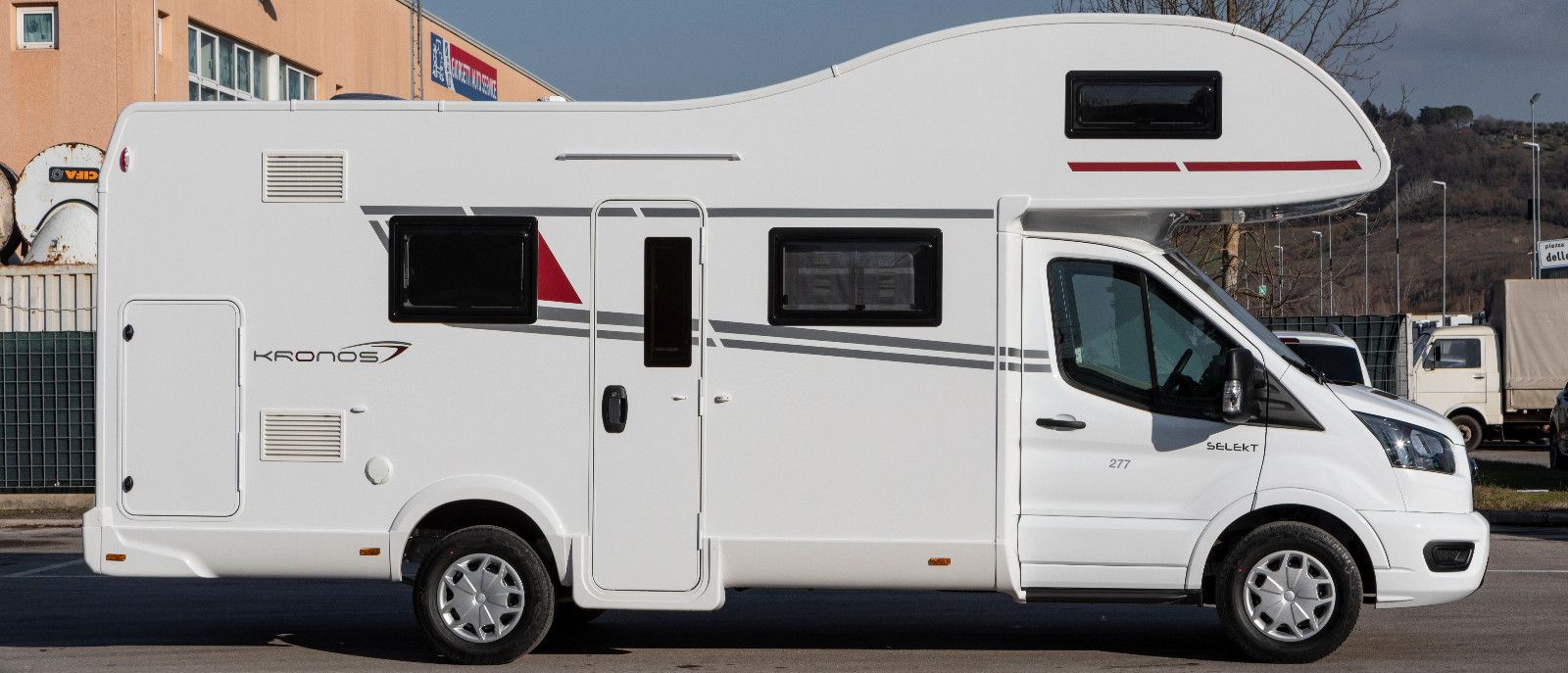 Fahrzeugabbildung Roller Team Kronos 277 M - 6.389€ sparen!