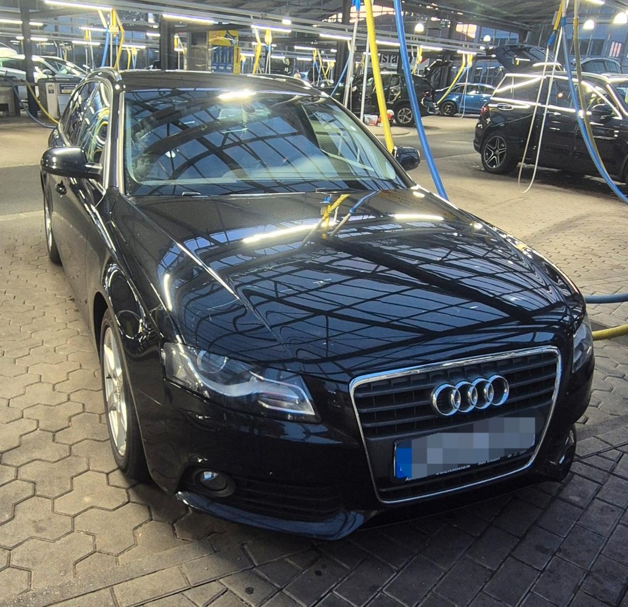 Audi A4, 2011