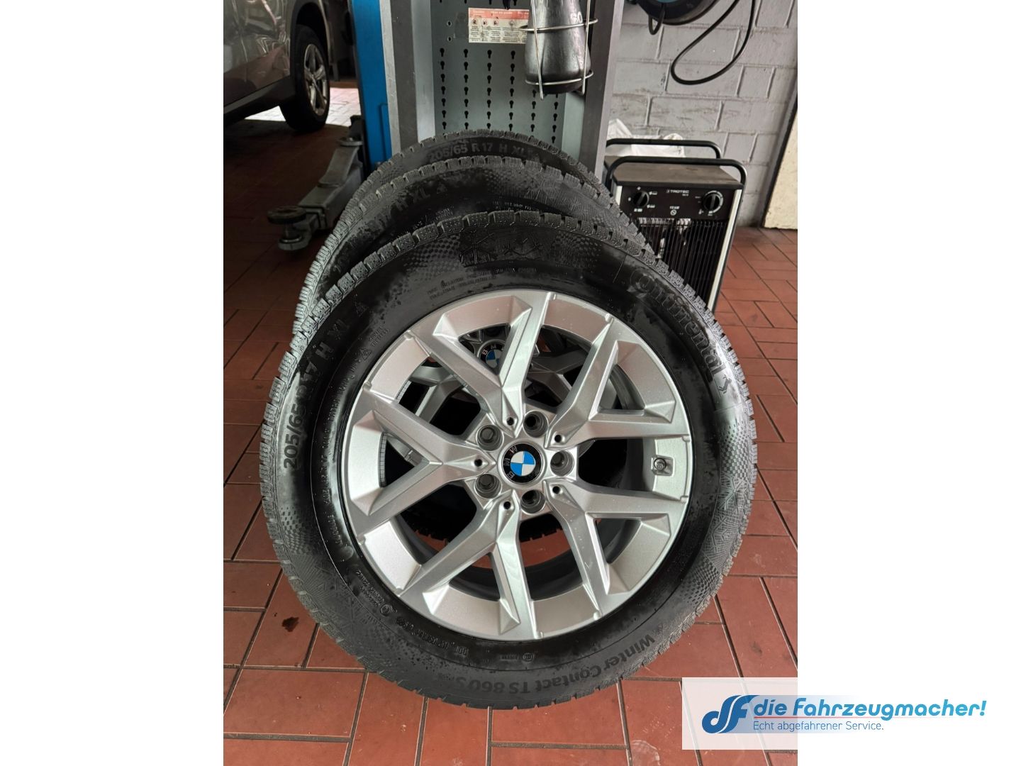 Fahrzeugabbildung BMW X1 20 d xDrive Park-Assistent Navi Digitales Coc