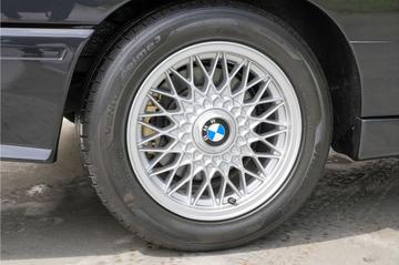صورة مصغرة 25 لـ 1986 BMW M3