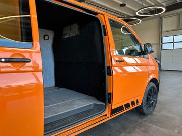 MYAUTOCENTER – Gebraucht- und Jahreswagen mit Werkstattservice in Pfaffenhofen Volkswagen T5 Transporter Kasten *AHK*SitzHZ*StandHZ*Klima*