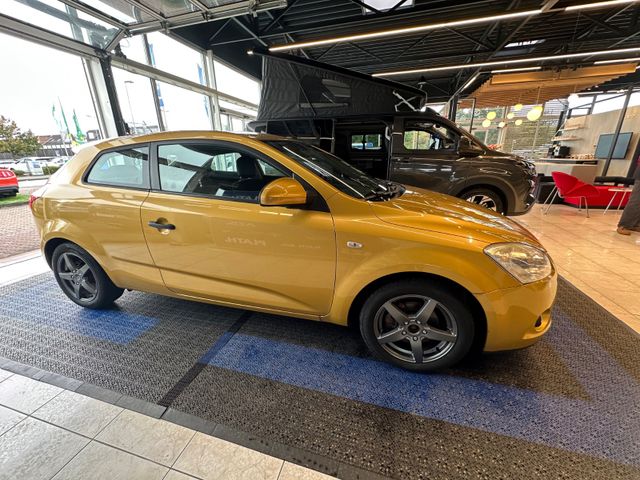 Kia pro cee’d / ProCeed
